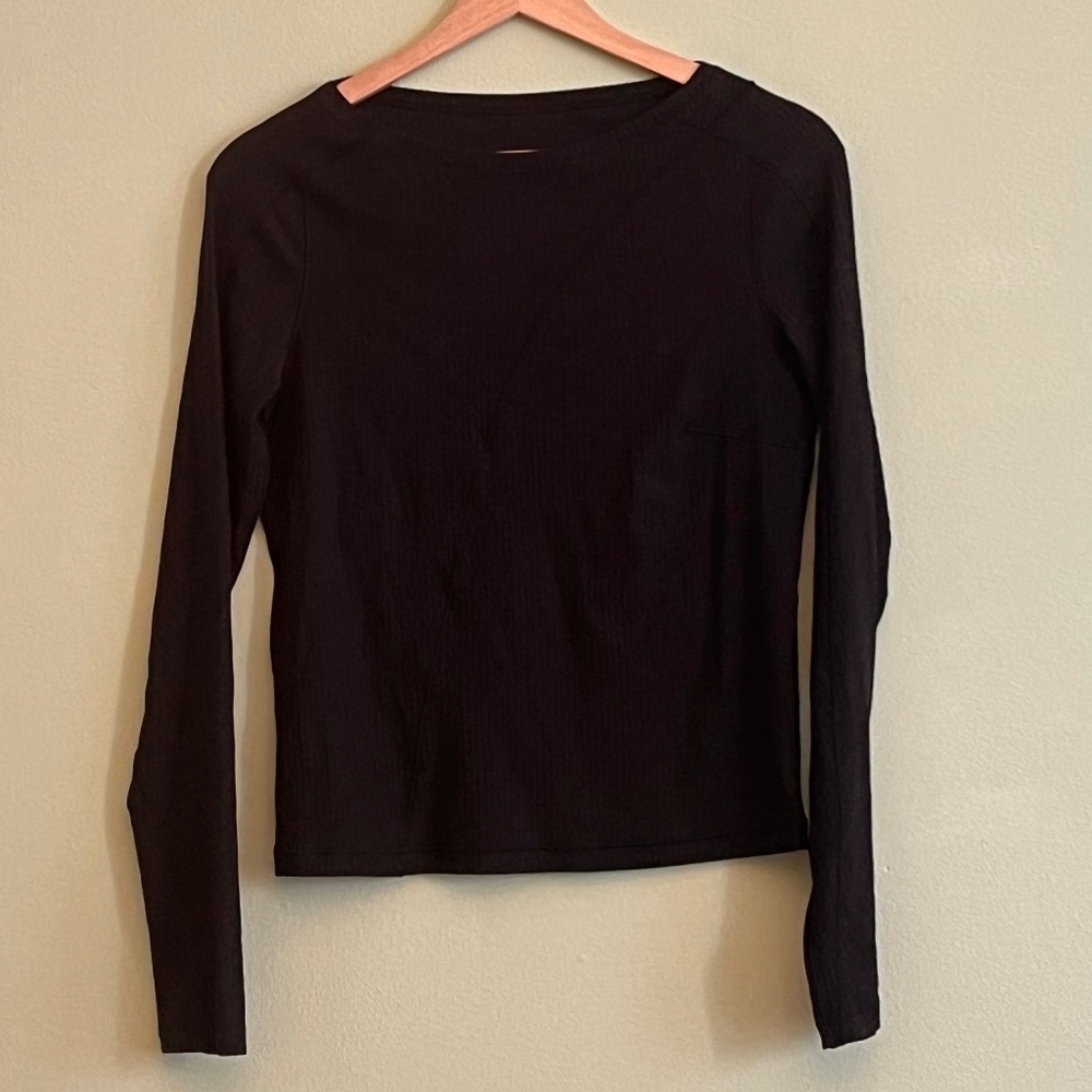 Lululemon Women’s Ribbed Long Sleeve, Small